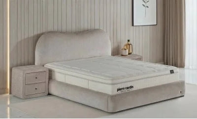 Noptiera Pierre Cardin, bej deschis, Lune