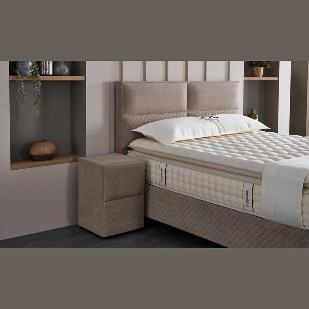 Pat Babylon Prime în dormitor, imaginea 2