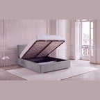Pat Fresh în dormitor