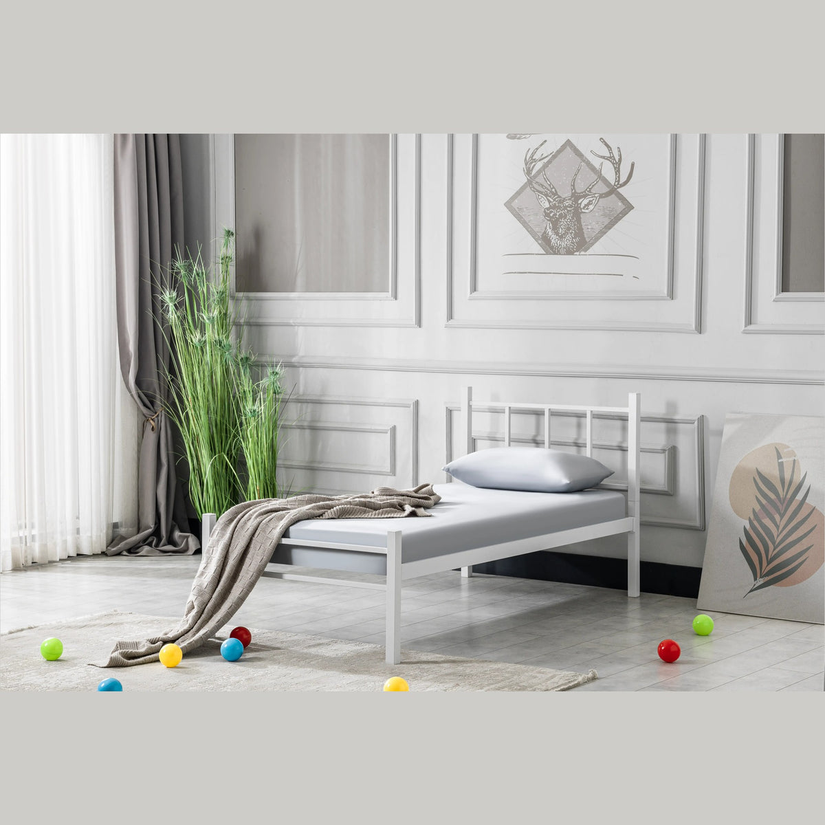 Pat Loft, detaliu