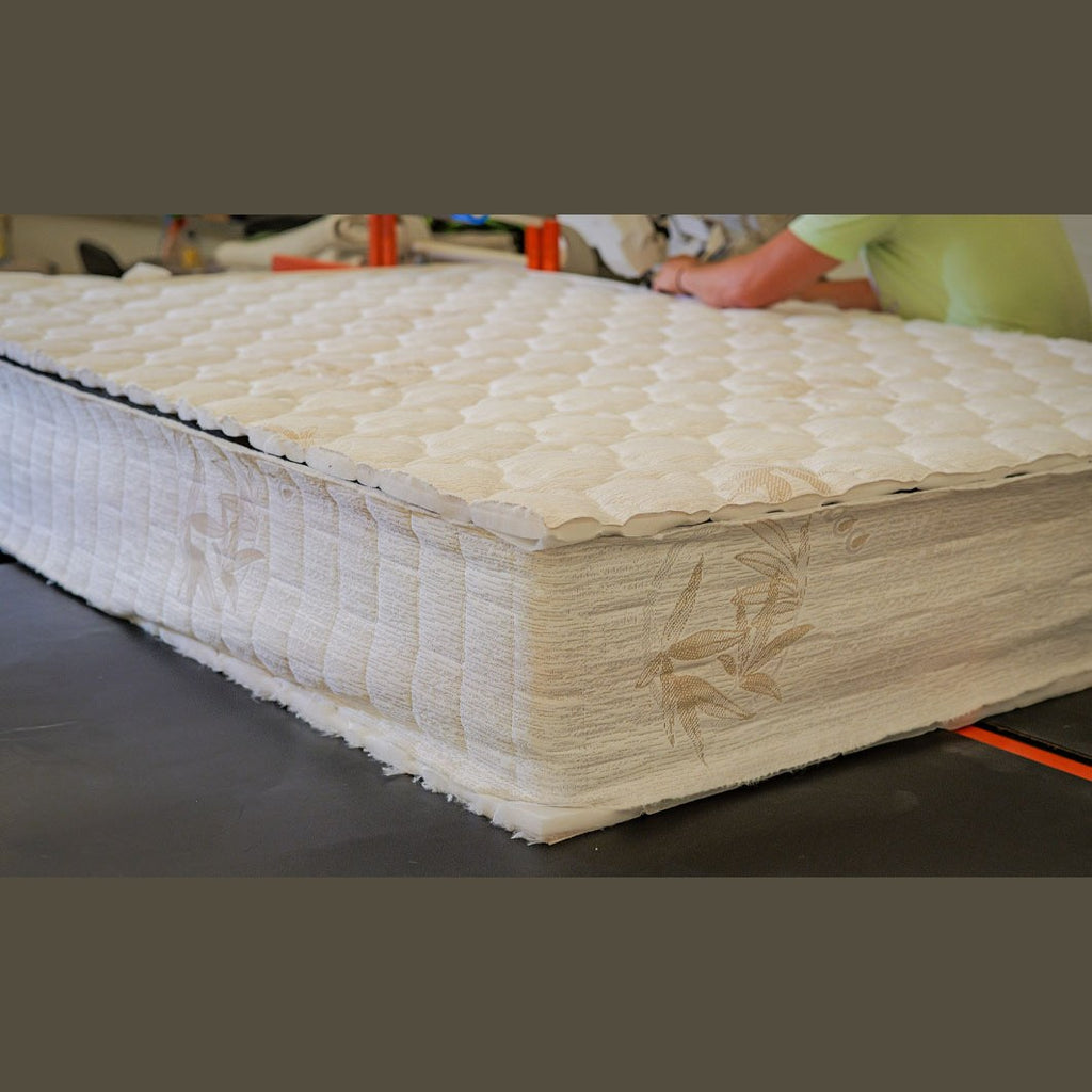 Saltea cu arcuri Bonell în dormitor, imaginea 5