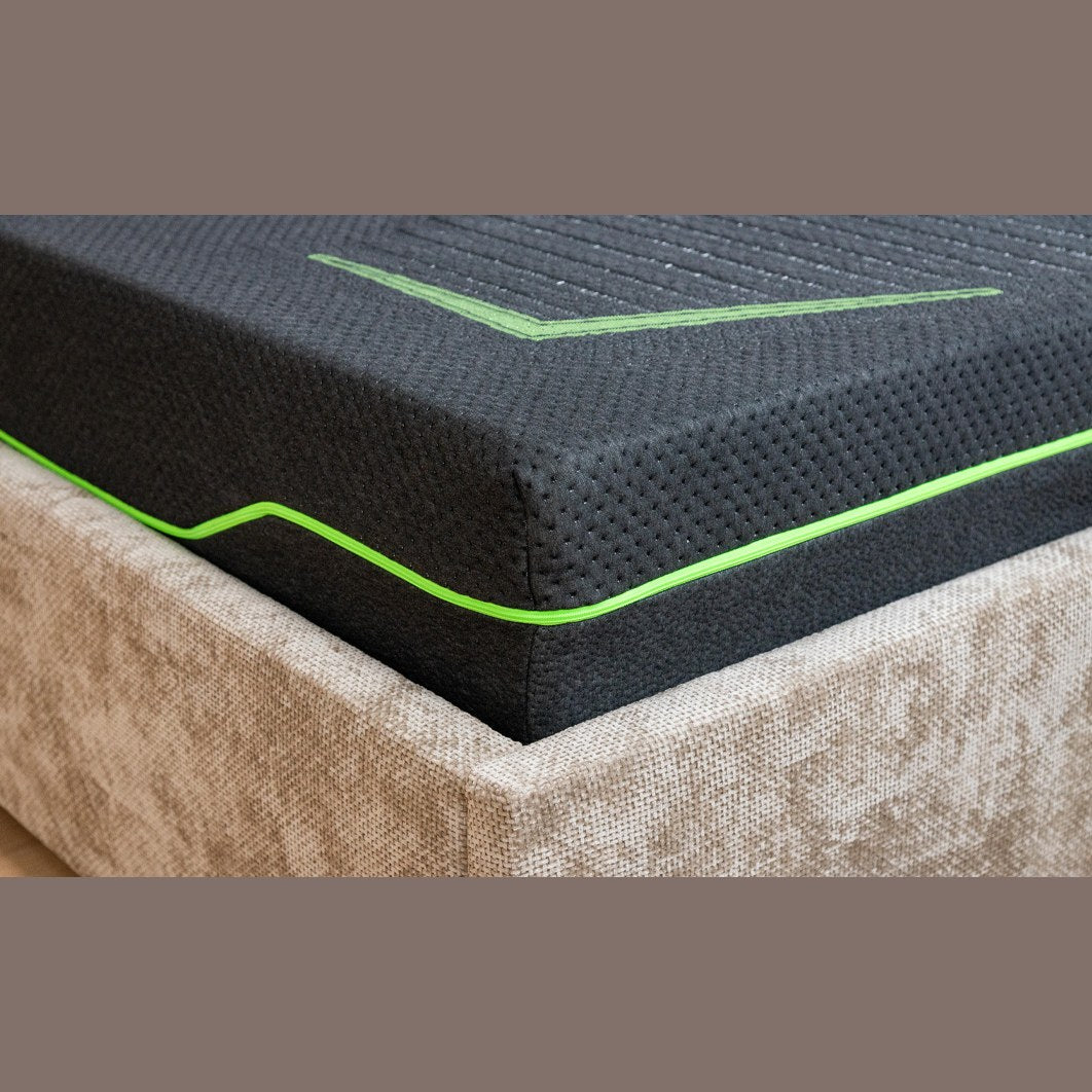 Saltea cu spumă memory DR Sleep HR Black în dormitor, imaginea 3