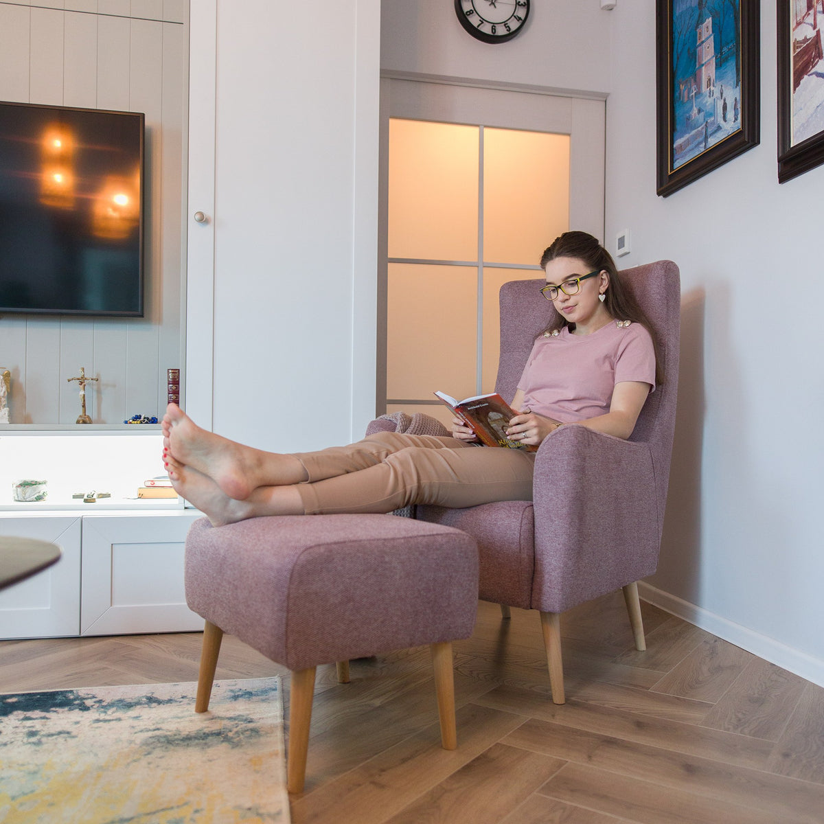 Taburet Samy în living, imaginea 2
